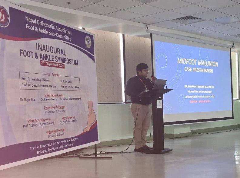 Dr. Samarth Ajay Thakkar presenting research at a medical conference